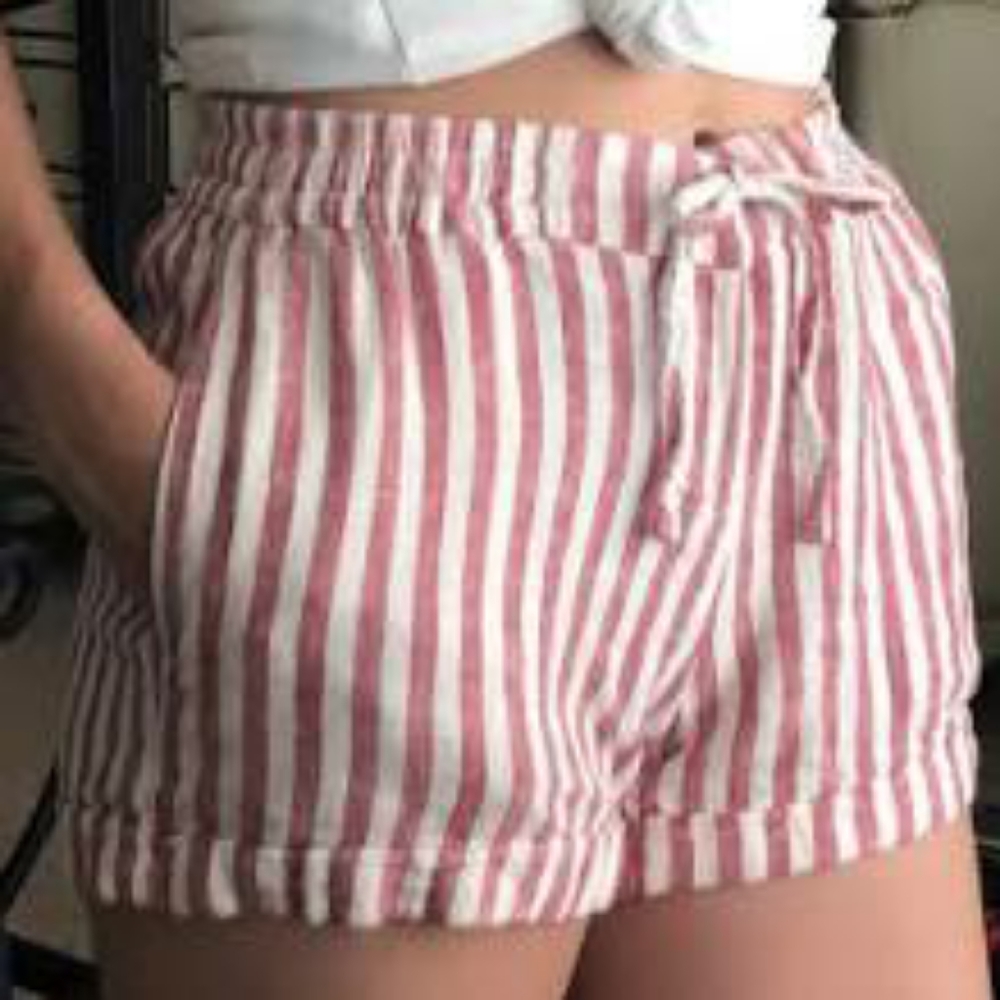 Old Navy striped linen shorts